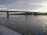 Вид на мост с набережной
